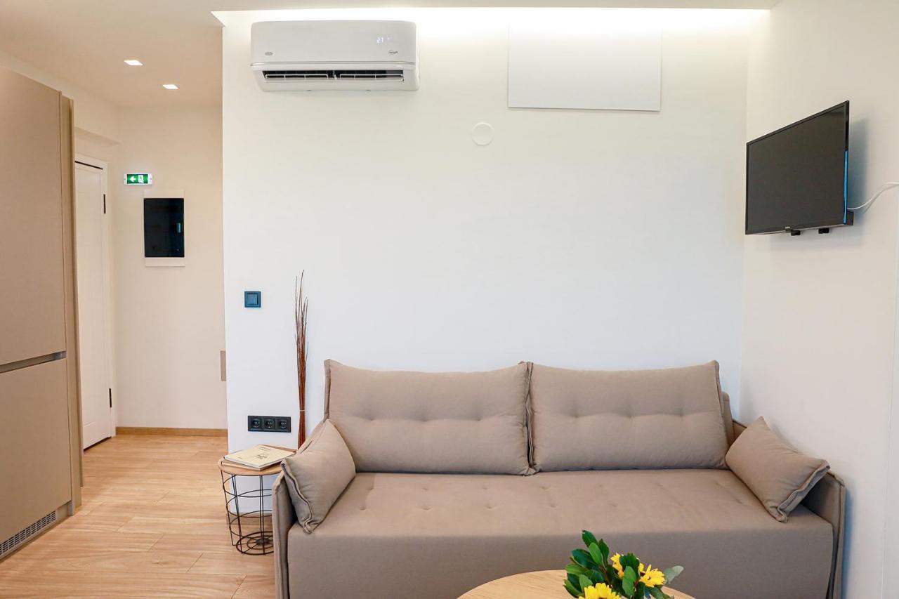 The First Key Luxury & Small Apartment In The Center Of Ξάνθη Εξωτερικό φωτογραφία